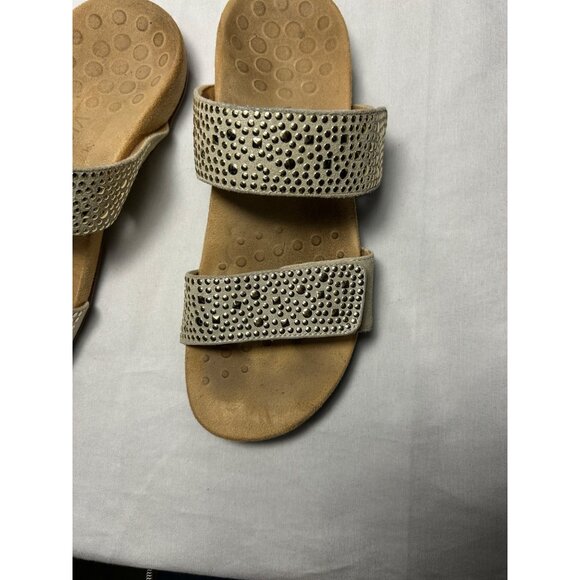 Womens Size 8 Vionic Slide Sandals Arch Support Beige Studded Design - Picture 6 of 12